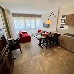 Avenue Pensión 4*