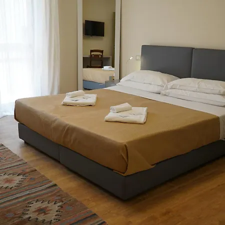 Avenue Πανσιόν