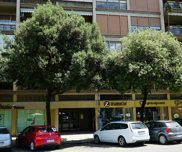 Avenue Pensión 3*
